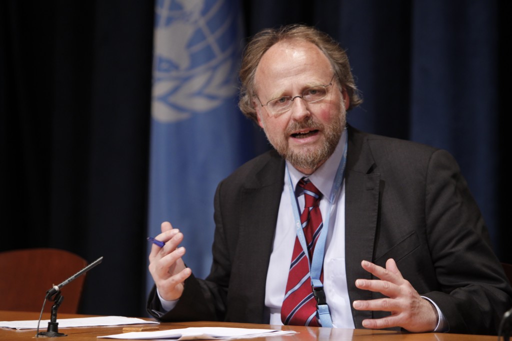 Heiner Bielefeldt – the United Nations Special Rapporteur on Freedom of Religion or Belief – briefs correspondents on the issue at UN Headquarters on Thursday 20 October. The Iranian government has a "clearly articulated policy of extreme hostility" towards its 300,000-strong Baha'i minority, said Dr. Bielefeldt. UN Photo/Paulo Filgueiras